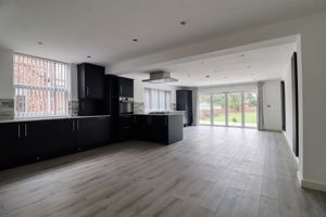 Kitchen/Diner- click for photo gallery